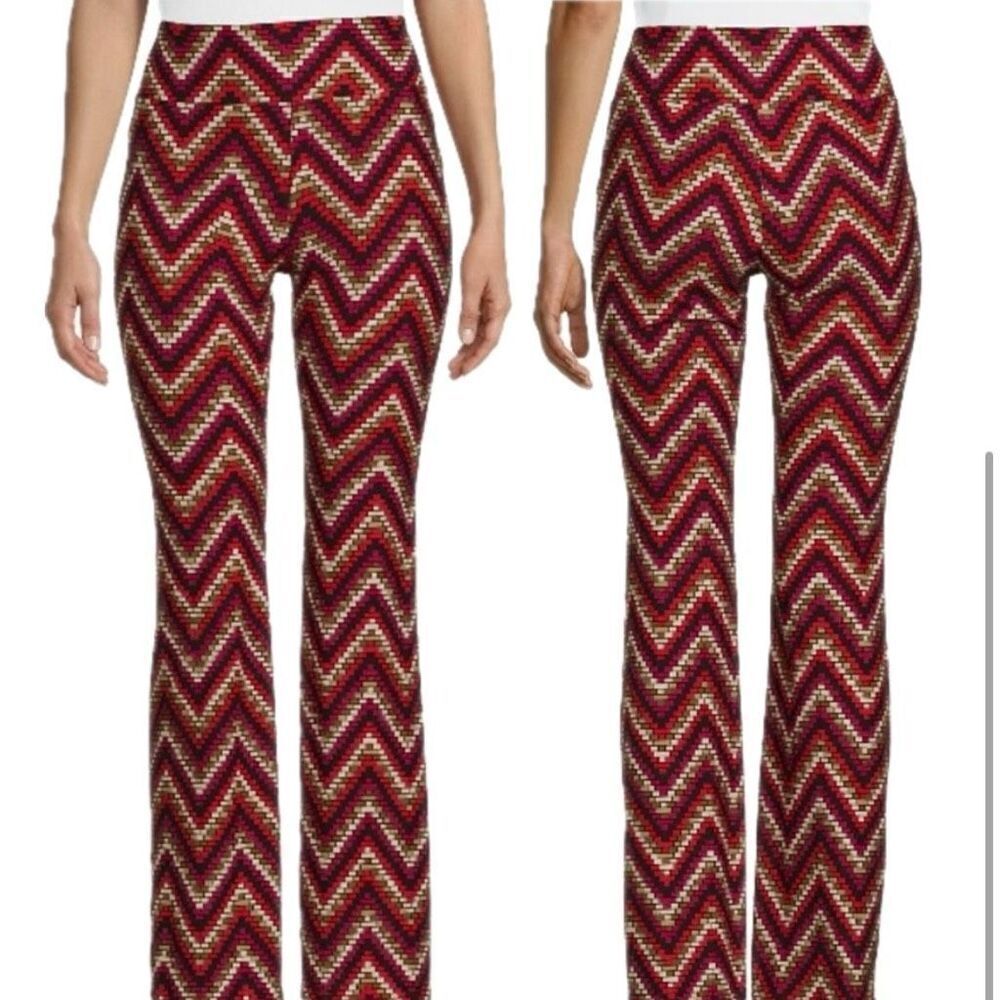 NWT No Boundaries S Red Black Chevron High Rise Pull On Stretch Flare Pants - Picture 10 of 12